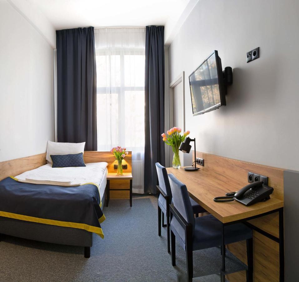 Hotel Mokotow Warszawa Exteriör bild